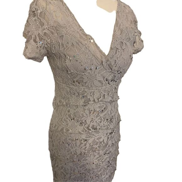 Scarlett’s nite Mother of the bride dress size 10 - Picture 5 of 6
